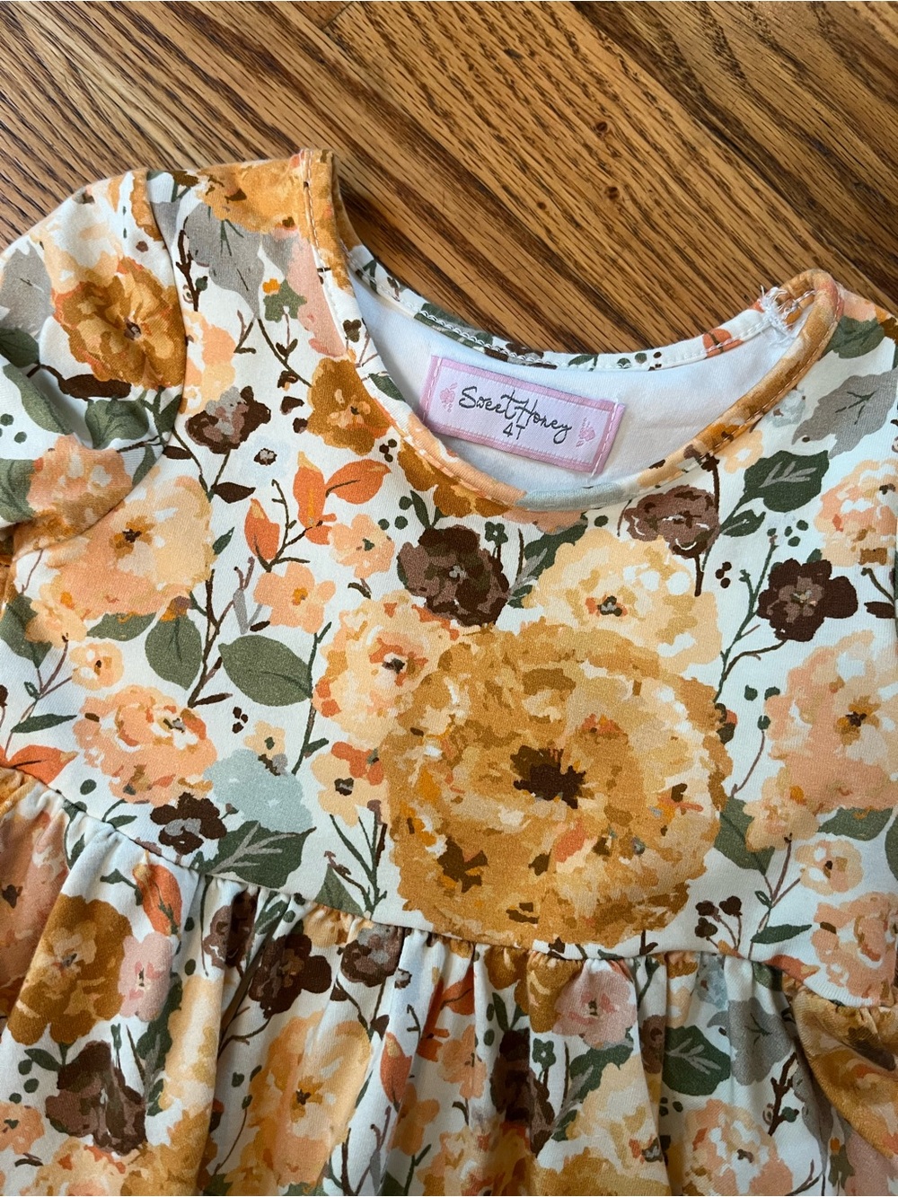 Sweet Honey Floral Dress Size 4T - Picture 2 of 3